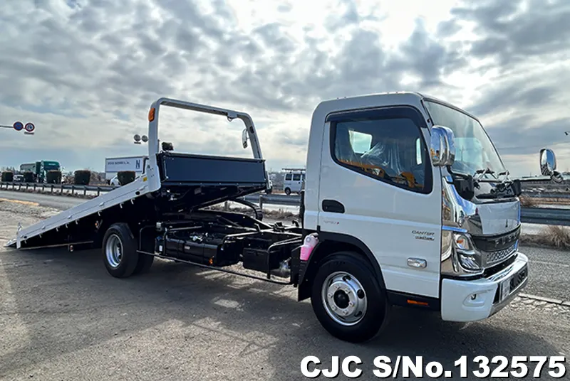 Mitsubishi / Canter 2025