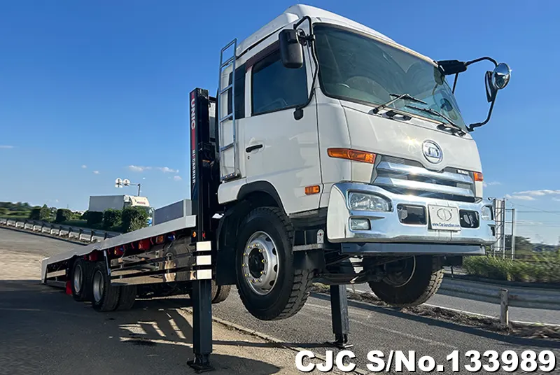 Nissan / UD 2013