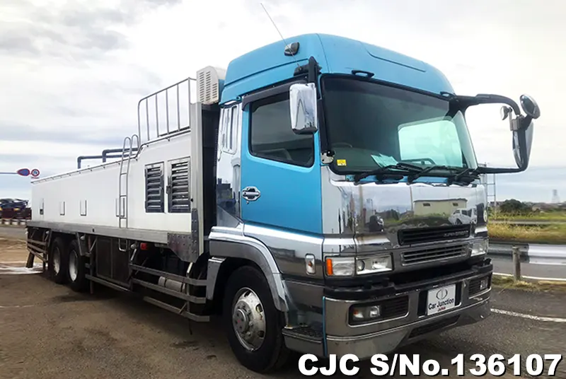Mitsubishi / Super Great 2004