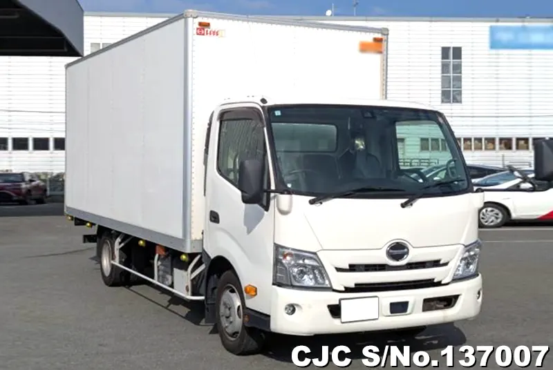 Hino / Dutro 2020
