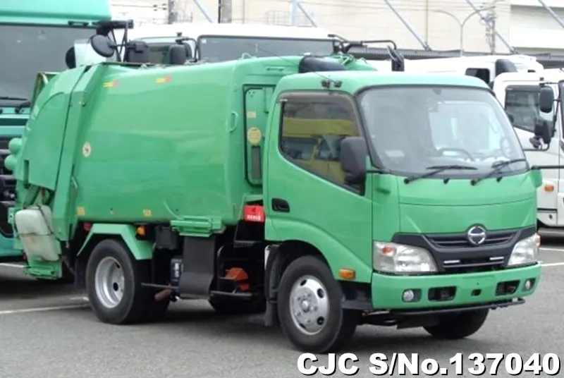 Hino / Dutro 2015