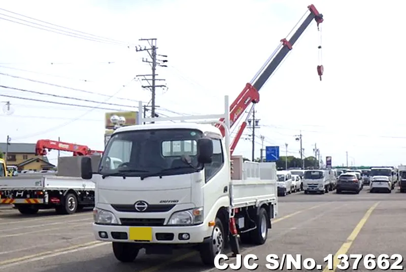 Hino / Dutro 2016
