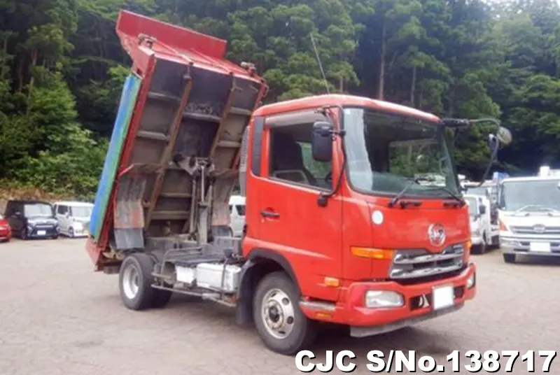 Nissan / Condor 2013